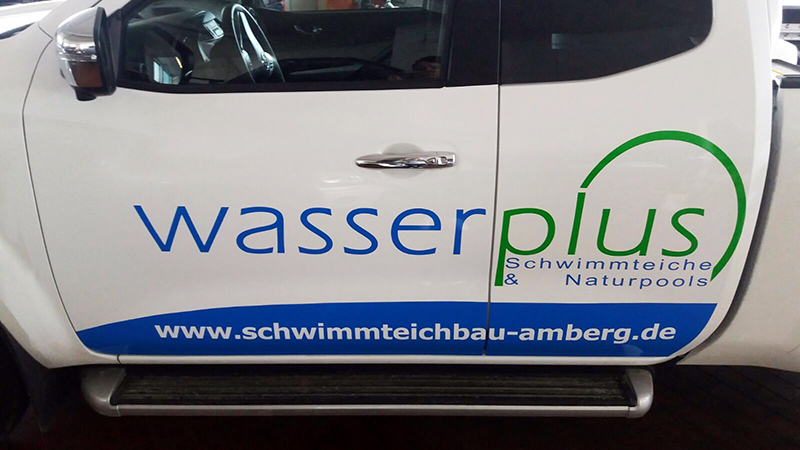 Fahrzeugbeschriftung für Schwimmteichbau Niebler