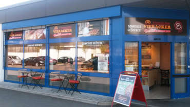 Schaufensterbeschriftung für die Bäckerei Vieracker